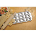 IMPERIA Ravioli classici Форма за равиоли с точилка - 24 секции